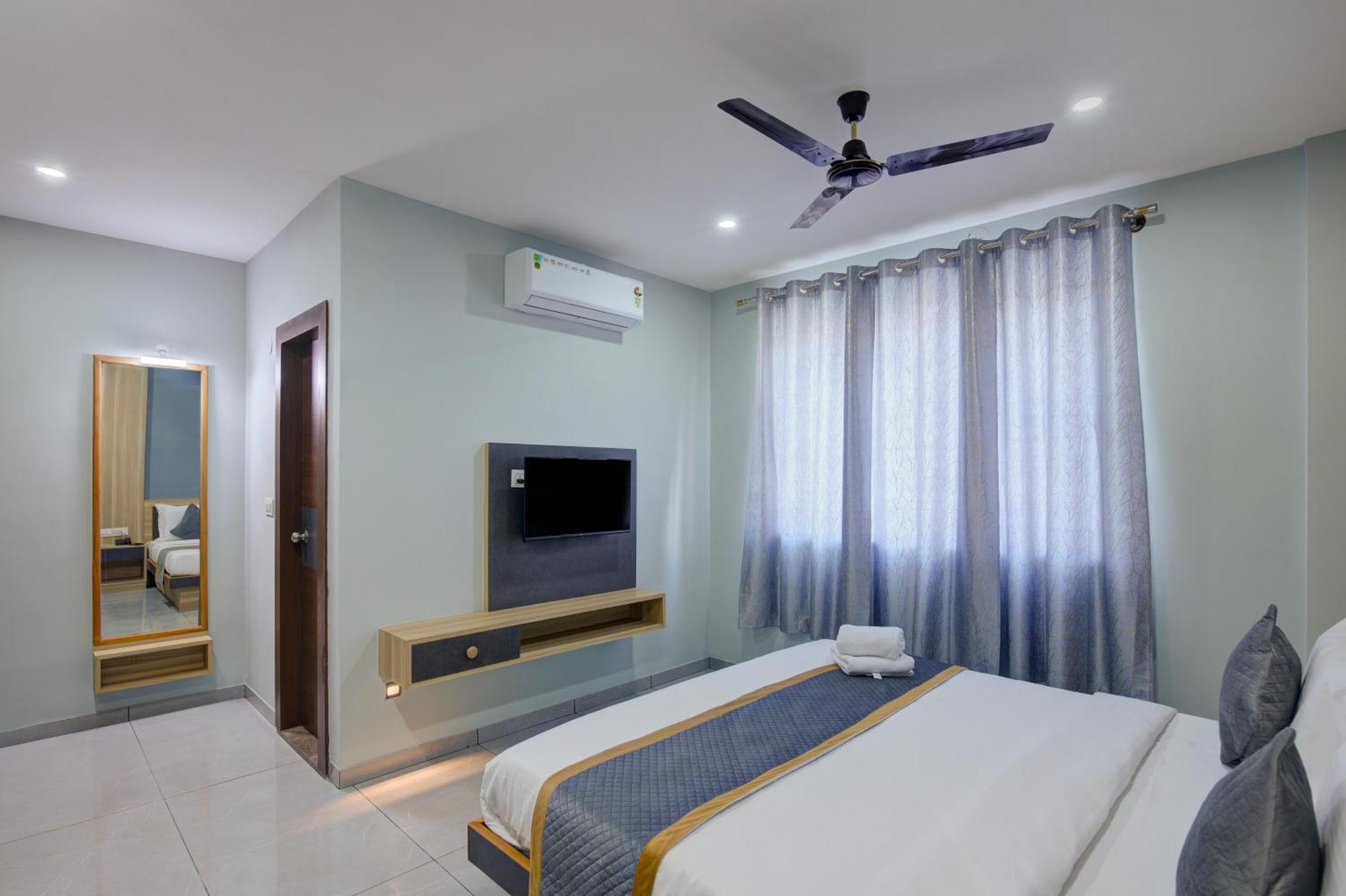 Hotel Park Lane Yelahanka Бенґалуру Екстер'єр фото