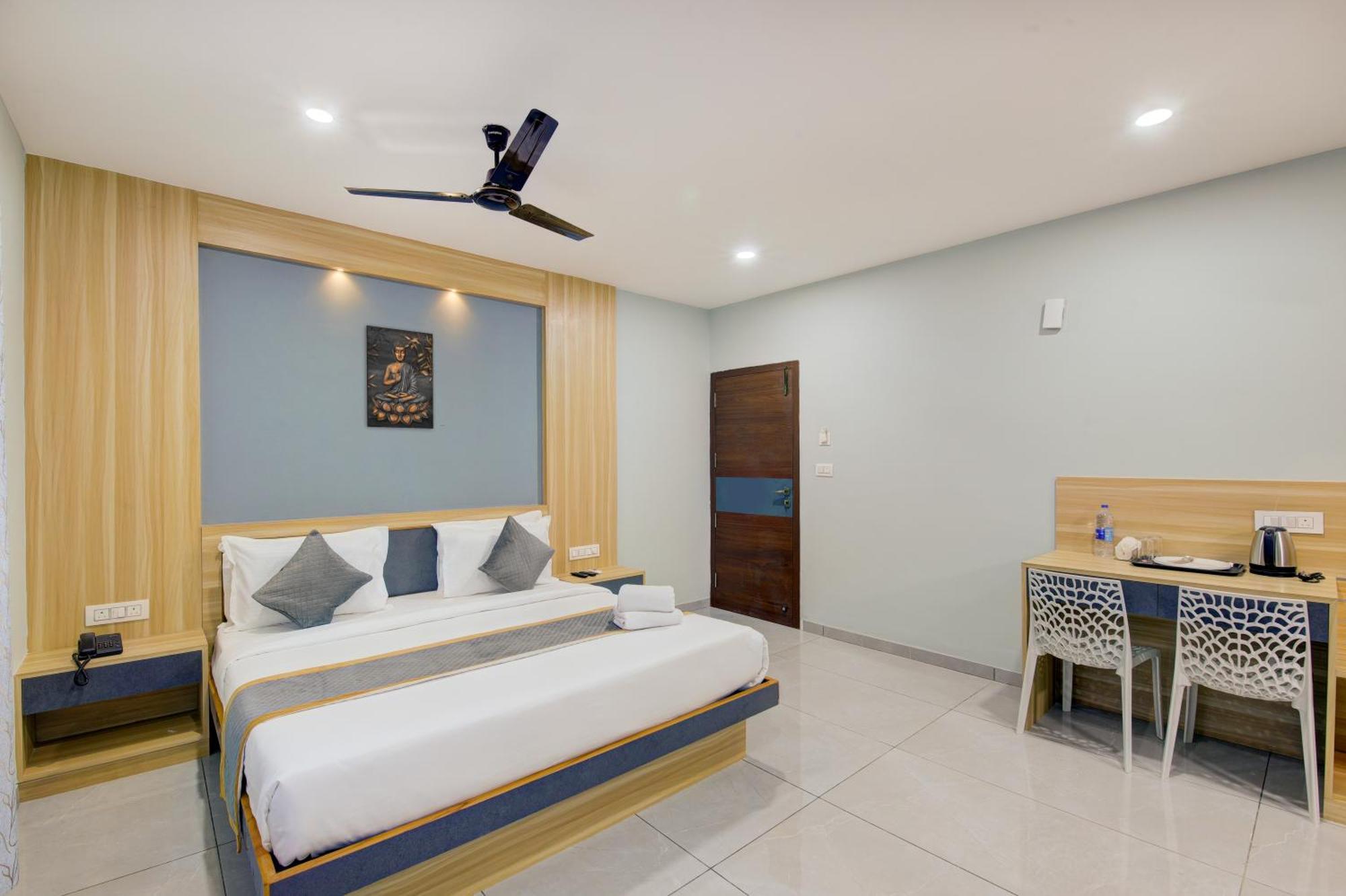 Hotel Park Lane Yelahanka Бенґалуру Екстер'єр фото